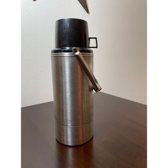 Vintage 2 Qt. Thermos-Stainless Steel - Picture 2 of 9
